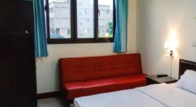 Dolphin Bay B&B