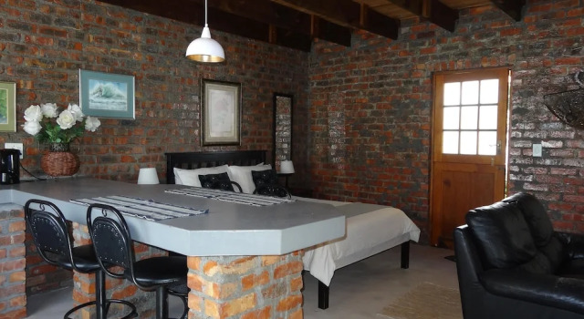 Семейное бунгало Be My Guest Lodge