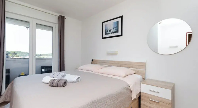 Apartment Renata, Prenota Appartamento Hotel a Isole Quarnerine con parcheggio, Parcheggio