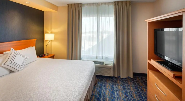 Номер Standard Fairfield Inn & Suites by Marriott Toronto Brampton