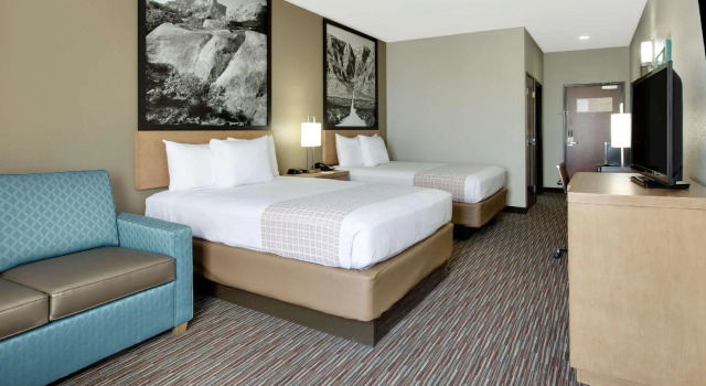Quadruple suite Spark by Hilton Midland South