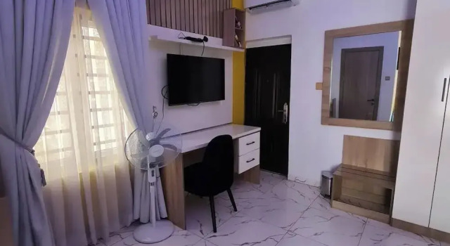 Апартаменты Uphoria Apartments
