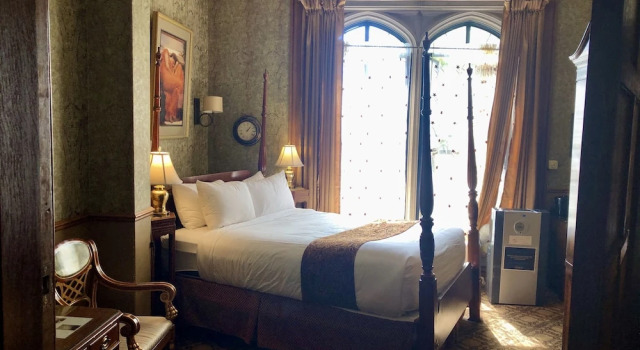 Номер Deluxe Glen Eyrie Castle & Conference Center A Ministry of the Navigators