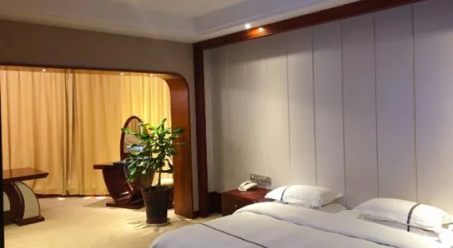 Люкс Deluxe Bayannaoer Restaurant