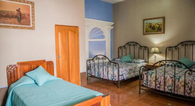 Трёхместный номер Standard с красивым видом из окна Hotel Casa de las Fuentes
