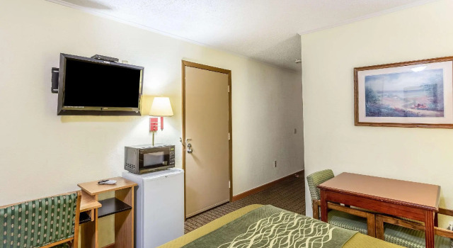 Двухместный номер Standard Econo Lodge Morgantown