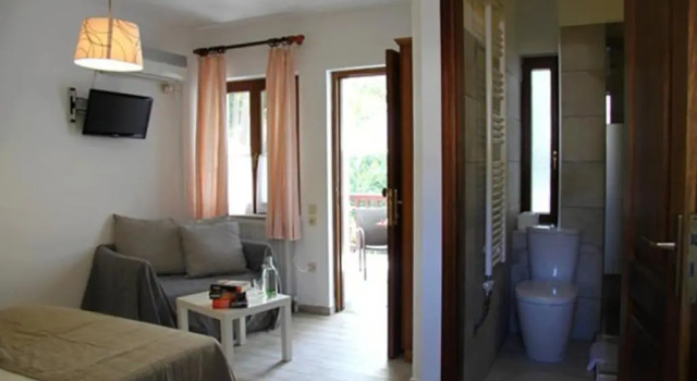PLATANOFYLLA Studio No5, Book Hotel South Pelion Thessalia
