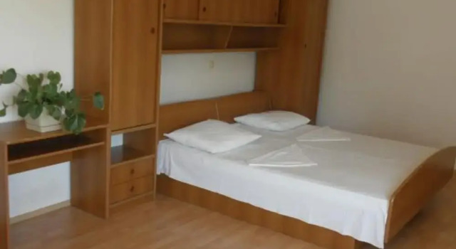 Apartments Verović Rab Banjol, Prenota Appartamento Hotel a Isole Quarnerine con parcheggio, Parcheggio
