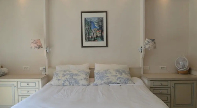 Rural Villa in Lorgues With a Private Pool, Забронировать Вилла Виллы Овернь-Рона-Альпы, Вилла