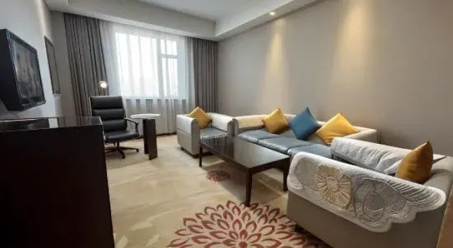 Трёхместный люкс Executive с красивым видом из окна Quan Mei Image Hotel