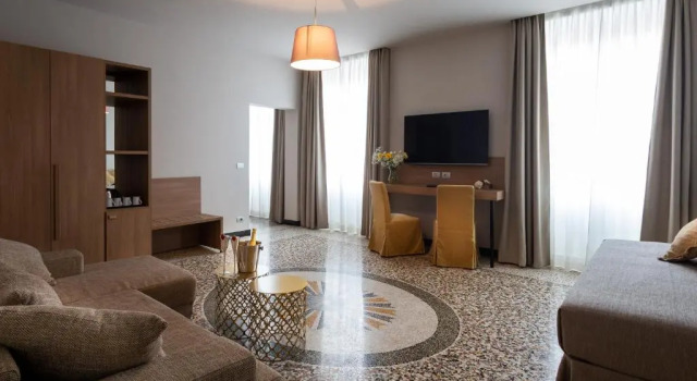 Люкс HNN Luxury Suites