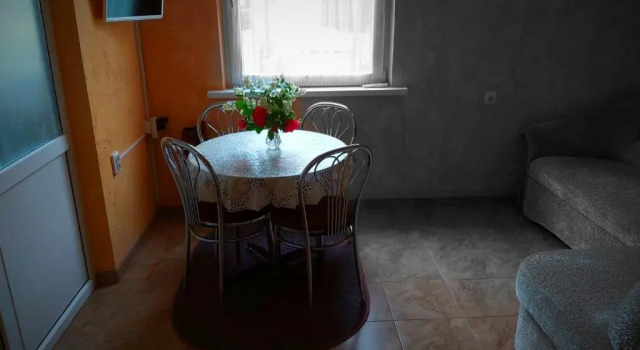 Strazdų Namelis, Boek Appartement Palanga 
