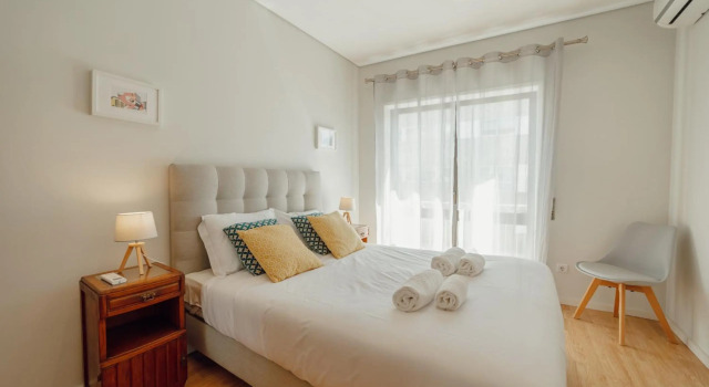 Downtown Design Apartment With Balcony, Забронировать Апартаменты/квартира Порту Регион Порту