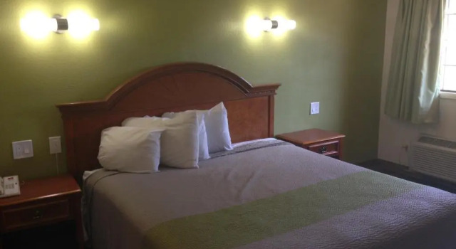 Номер Standard с красивым видом из окна Red Carpet Inn - New Brunswick