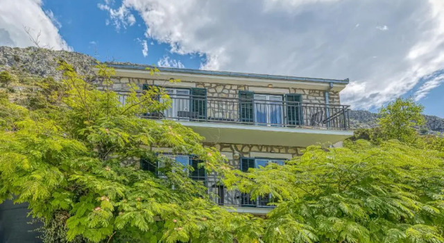 House Villa Danica on the hills, Rezerwuj Willa Hotele w Split-Dalmatia County z parkingiem, Parking