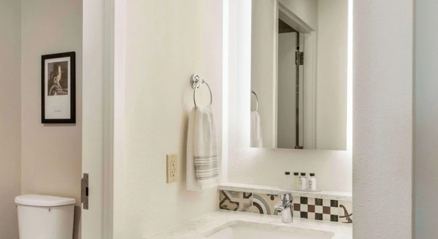 Номер Deluxe St Charles Coach House, an Ascend Collection Hotel