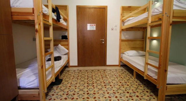 Кровать в общем номере (женский номер) Corner Hostel