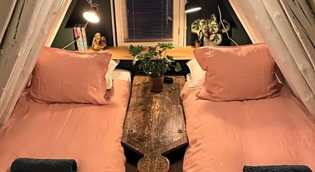 Номер Standard Attic Monkeys Lodge