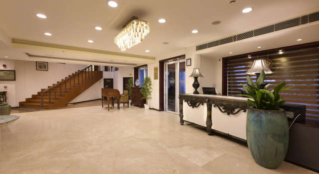 Renest Dunsvirk Court Mussoorie, Rezervovat Hotel Mussoorie Uttarakhand