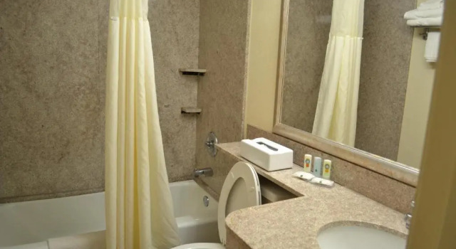 Четырёхместный номер Standard Motel 6 East Windsor, NJ Hightstown
