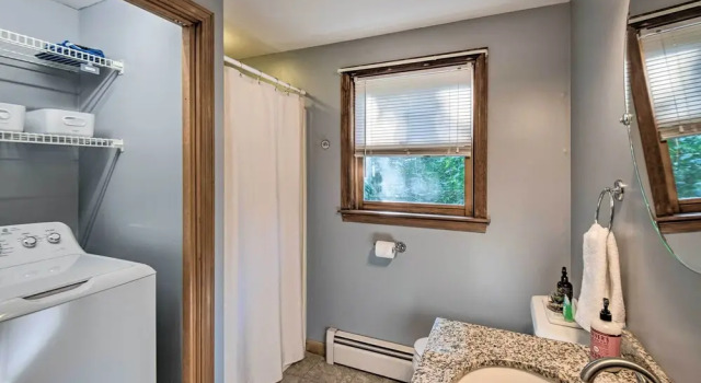 Коттедж Charming Saco Home w/ Deck, 5 Mi to Beach!