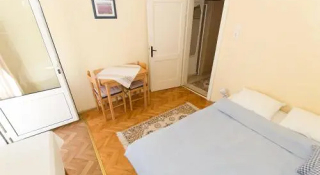 Apartments Maande, Забронировать Апартаменты/квартира Апартаменты Макарска, рядом с Набережная Рива (Макарска), Апартаменты/квартира