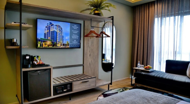 Номер Standard Courtyard Hotel Waterfall City