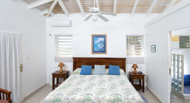 Moondance by Island Properties Online, Book Hotel Cul de Sac Saint Martin
