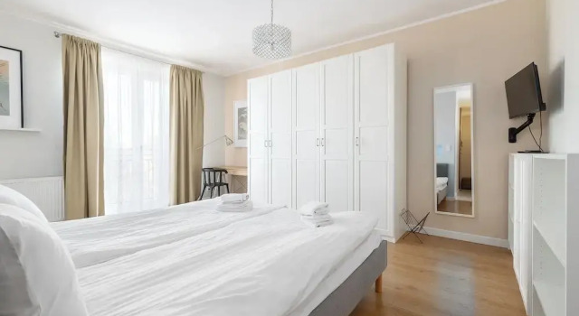 RentPlanet - Apartament Białobrzeska