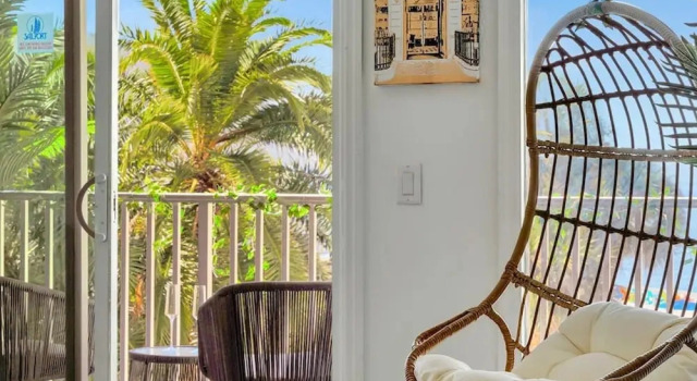 Коттедж The Palm Exclusive Tropical Luxury on the Water