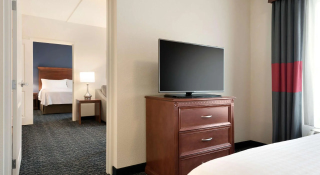 Четырёхместный люкс с 2 комнатами Homewood Suites by Hilton Madison West
