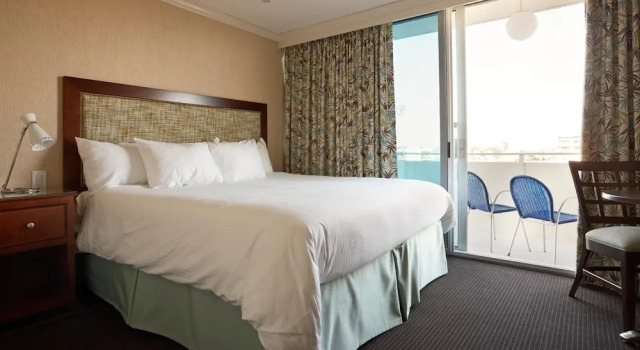Номер Standard с балконом Pan American Oceanfront Hotel