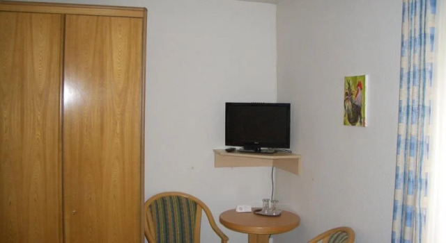 Gasthof Zur Linde, Familie Jülka, Boek Hotel Hotels in Thüringen met parkeren, Parkeren