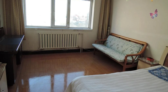 Lan Lan Inn, Rezerwuj Hotel Hotele w Hondlon z parkingiem, Parking