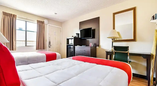 Четырёхместный номер Standard OYO Hotel Amarillo Downtown