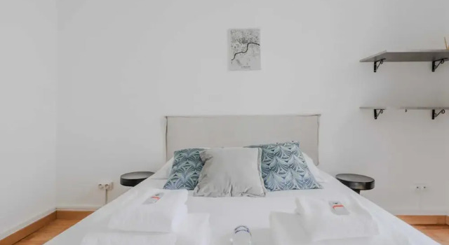 Апартаменты Lovely Studio for 2 People - Levallois-perret