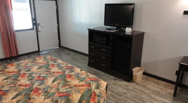 Номер Standard Western Inn - Pensacola