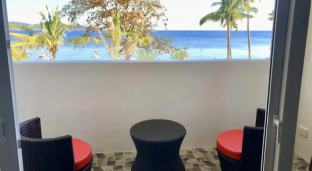 Двухместный номер Deluxe с балконом и с видом на море Sunset Cove Beach & Dive Resort