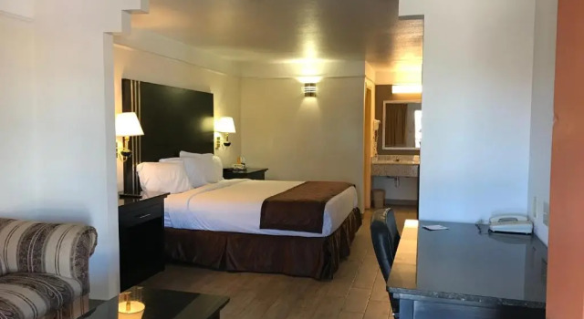 Texas Inn & Suites