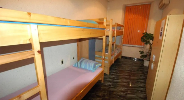 Кровать в общем номере Yo Ho Hostel