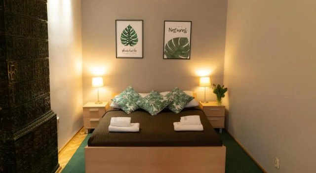 Семейные апартаменты Sleeping in Krakow Main Market