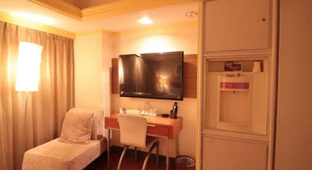 Номер Deluxe The Moon Hotel