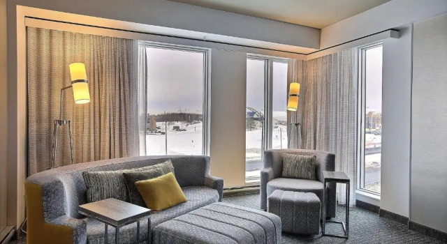 Люкс Executive c 1 комнатой Courtyard by Marriott Quebec City