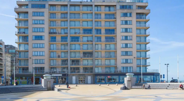 Stylish Stay w/ Sea Views, Prenota Appartamento Hotel a Flanders con parcheggio, Parcheggio