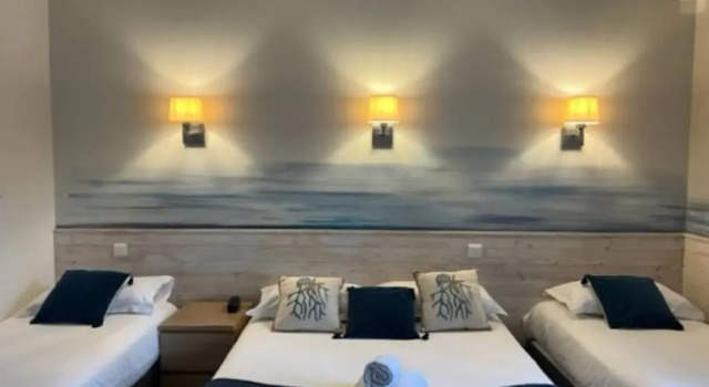 Четырёхместный номер Standard Hotel Pavillon Imperial