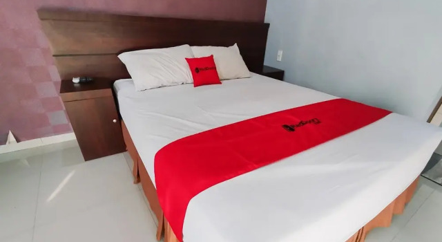 Reddoorz Syariah Near Lotte Grosir Medan
