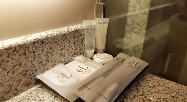 Номер Deluxe eL Hotel Yogyakarta Malioboro