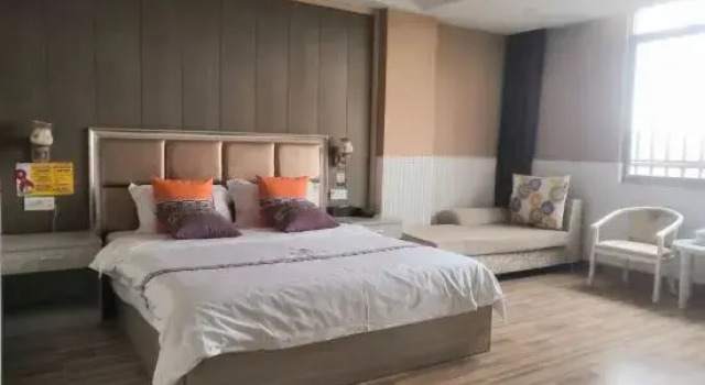 DONGQINGHOTEL