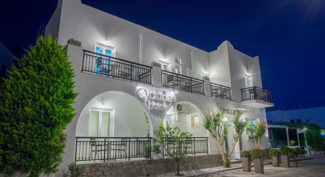 Cyclades Hotel & Studios