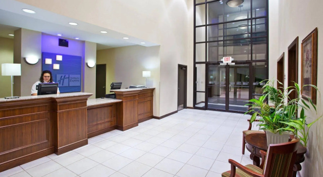 Holiday Inn Express Hotel & Suites Franklin-Oil City by IHG, Reserva ahora Hotel Oil City 